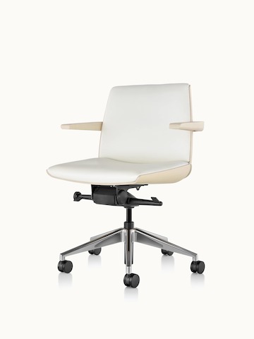 Angle view of a low-back Clamshell office chair with off-white upholstery, a light-ash shell, with arms.